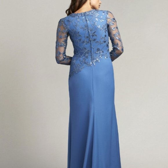 TADASHI SHOJI LONG SLEEVE SEQUINED LACE CREPE CADET BLUE GOWN sz 8 - Picture 6 of 8